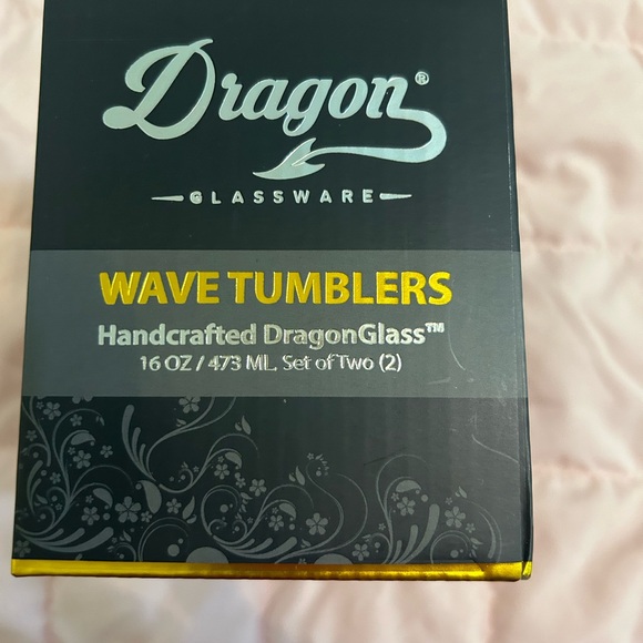 Dragon wave wine glasses, new in box - Picture 4 of 5